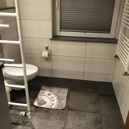 Tonn Modern Retreat *