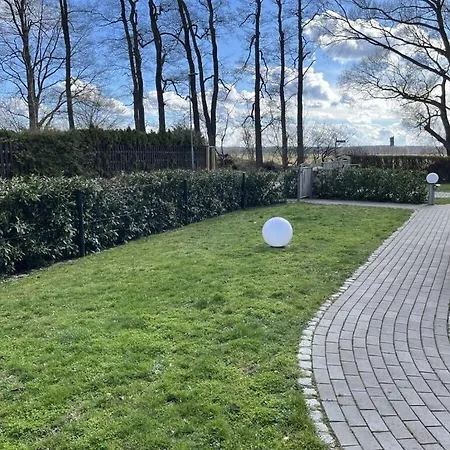 Tonn Modern Retreat *