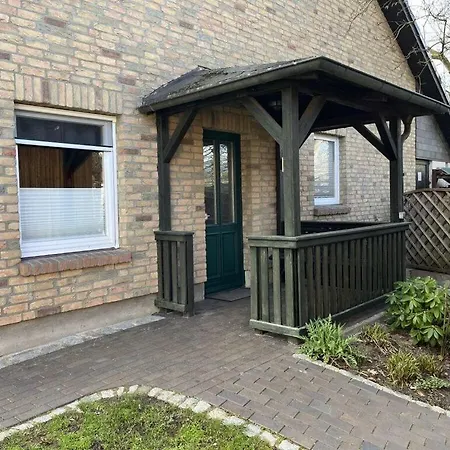 Tonn Modern Retreat Nyaraló Neustrelitz